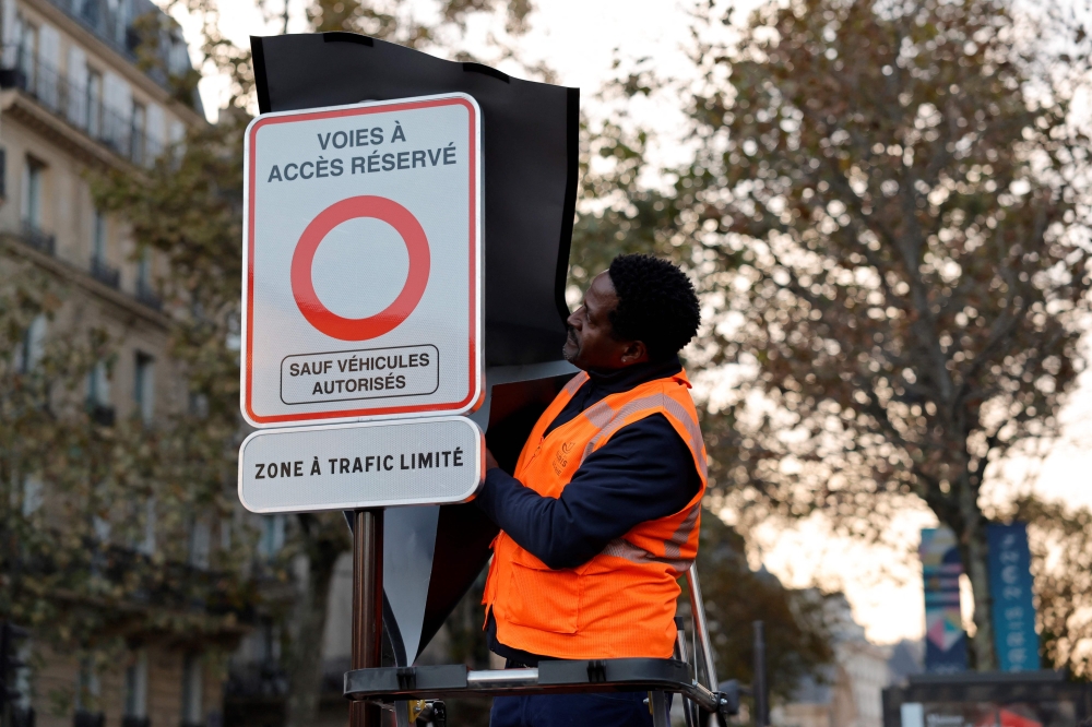 Paris says ‘no cars allowed’ in historic heart of the city — motorists have six-month grace period to get used to the new rules