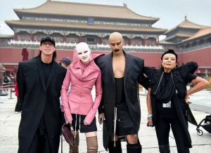 Fashion designers Rick Owens, Michèle Lamy and Fecal Matter kicked out of Forbidden City, told to ‘return in ordinary attire’