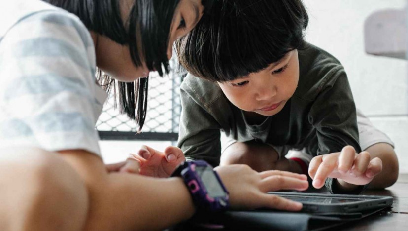 Screen time for toddlers: When it's okay and when to avoid it