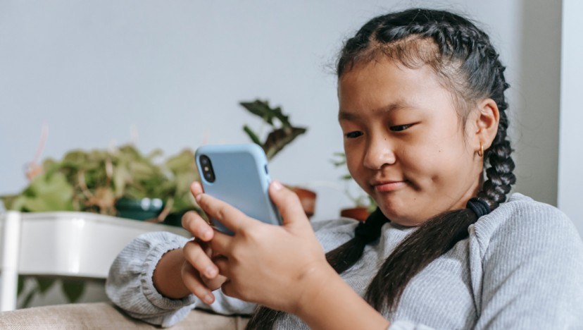 Is your child ready for the group chat era? Here's what to know