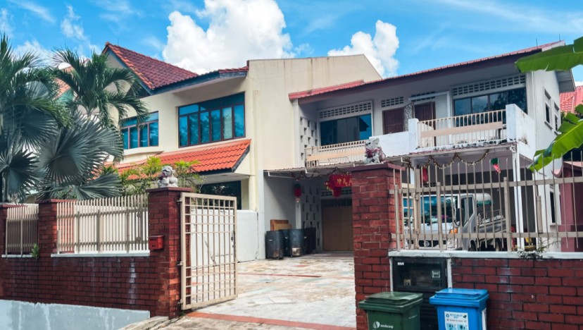 Touring an expensive landed estate in Bukit Timah: Freehold and 999-year homes near Nanyang Primary from $9.5m