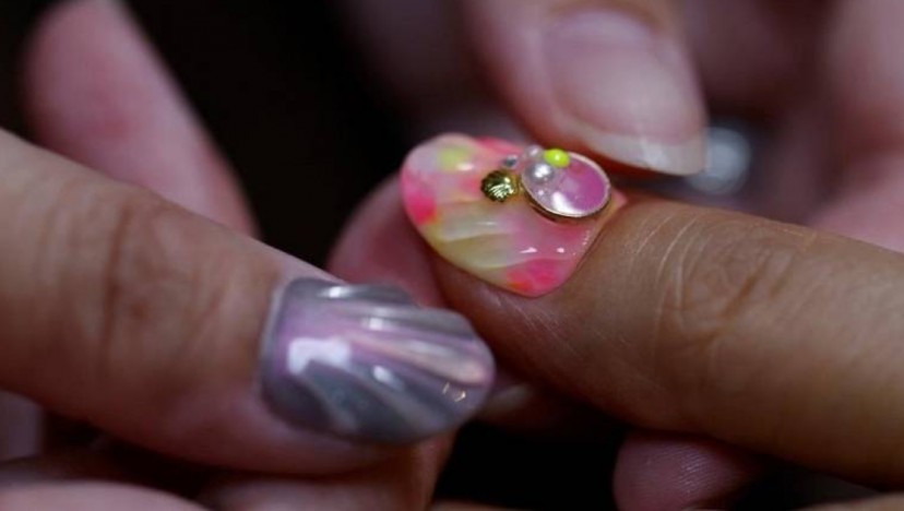 Japanese manicurist takes on plastic pollution, one nail at a time