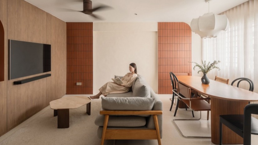 Tour this family of 4's 100 sq m apartment with earthy tones