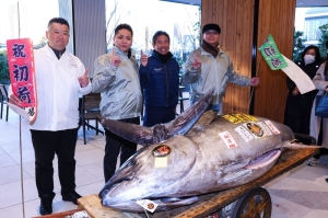 Michelin-starred buyer splurges ¥207m on bluefin tuna at Tokyo fish market, second highest ever